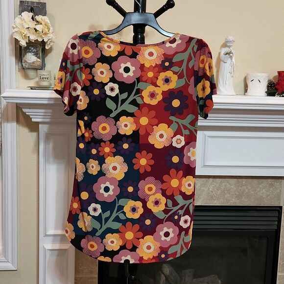 LuLaRoe Top - Picture 2 of 3